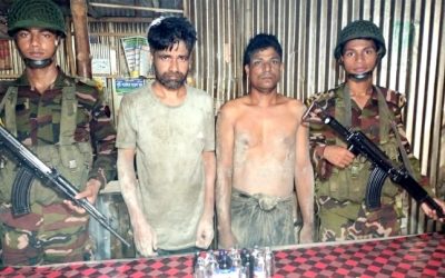 ফুলবাড়ীতে সেনাবাহিনীর মাদকবিরোধী অভিযান ফেনসিডিল উদ্ধার সহ ২জন আটক