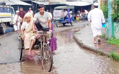 কোটালীপাড়ায় সড়কে সৃষ্ট খানাখন্দে যানবাহন চলাচলে চরম দুর্ভোগের শিকার যাত্রী সাধারণ, দ্রুত সংস্কার প্রয়োজন