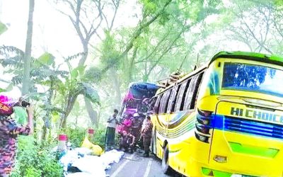 ফরিদপুরে সড়ক দুর্ঘটনায় শ্যামনগরের ভাটা শ্রমিক সহ হেল্পার সুপারভাইজার এর মৃত্যু