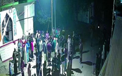 কুমিল্লা চৌদ্দগ্রামে যুবককে বিদ্যুতের খুঁটির সাথে মধ্যযোগীয় নির্যাতন ॥ ভিডিও ভাইরাল