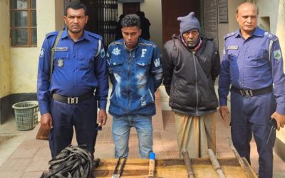 রায়গঞ্জে আন্তঃজেলা ডাকাত দলের ২ সদস্য গ্রেফতার পিকআপ জব্দ