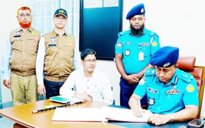 ডিবি অফিস পরিদর্শন করলেন আরএমপি পুলিশ কমিশনার,দায়িত্ব পালনে সততা ও পেশাদারিত্বের নির্দেশনা