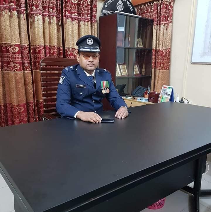 একজন সৎ ও ন্যায়নিষ্ঠ পুলিশ অফিসার  কাহারোল থানার অফিসার ইনচার্জ ওসি মোঃ রইস উদ্দিন
