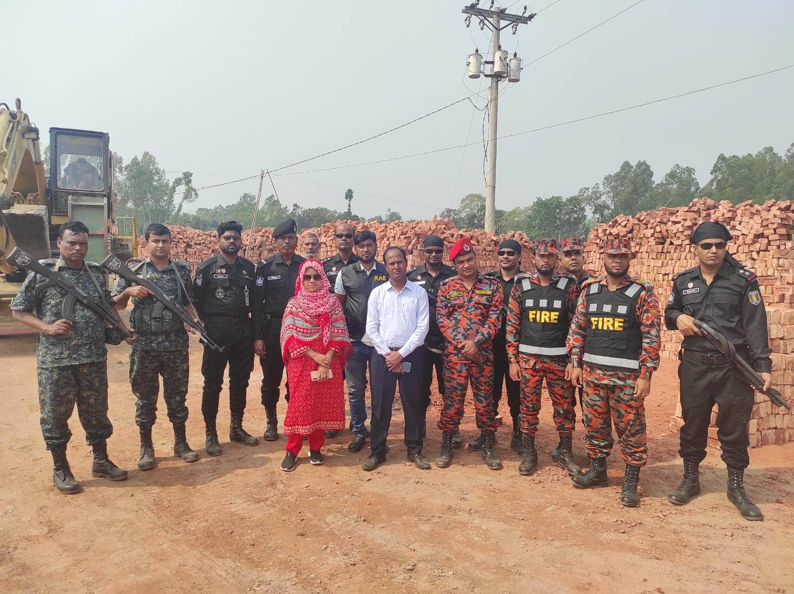 ৬ ইটভাটায় অভিযান চালিয়ে সাড়ে ২৭ লাখ টাকা জরিমানা