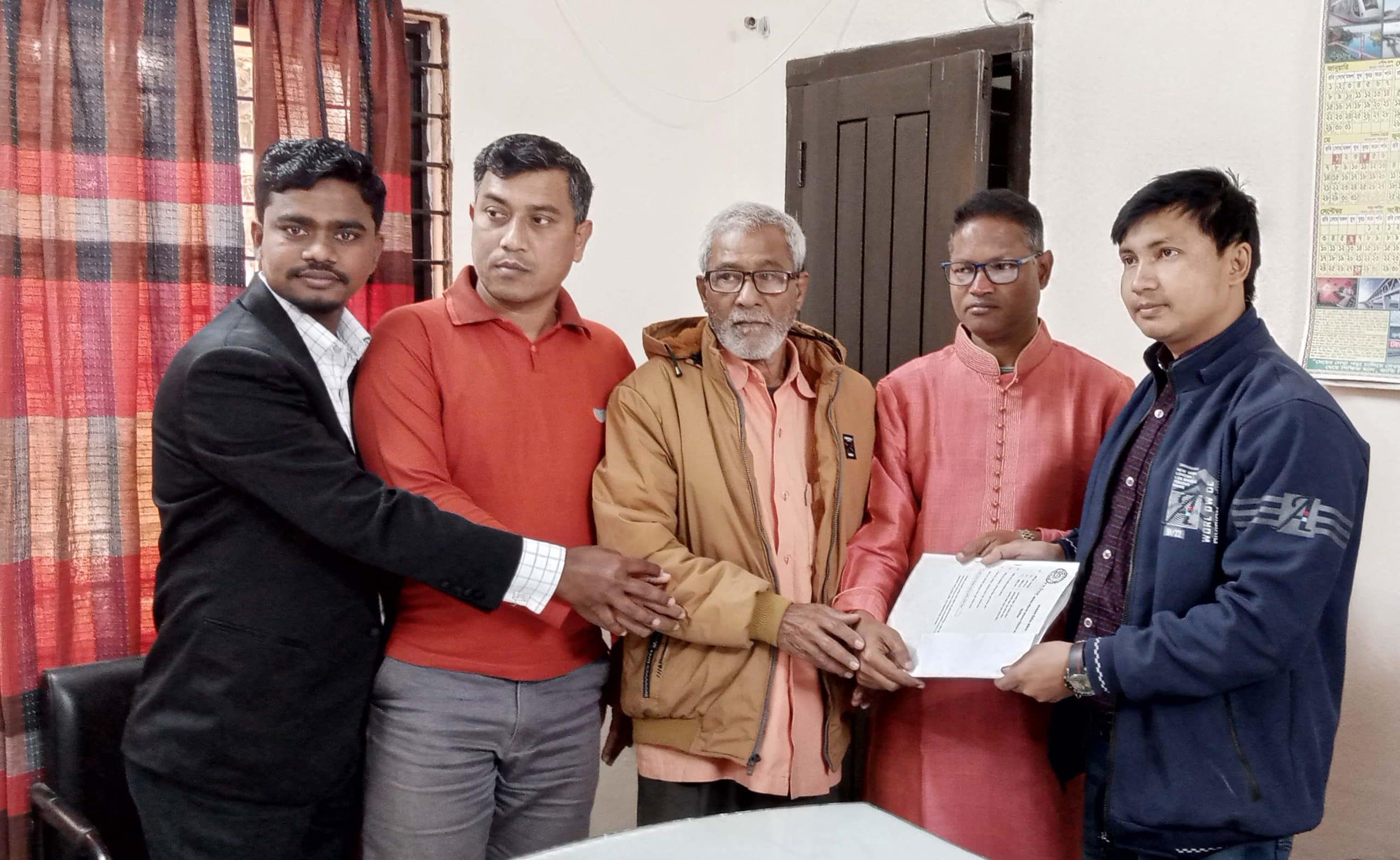 ডিমলা সদর ইউ.পি উপ-নির্বাচনে সাংবাদিক মাজহারুল ইসলামের মনোনয়ন দাখিল
