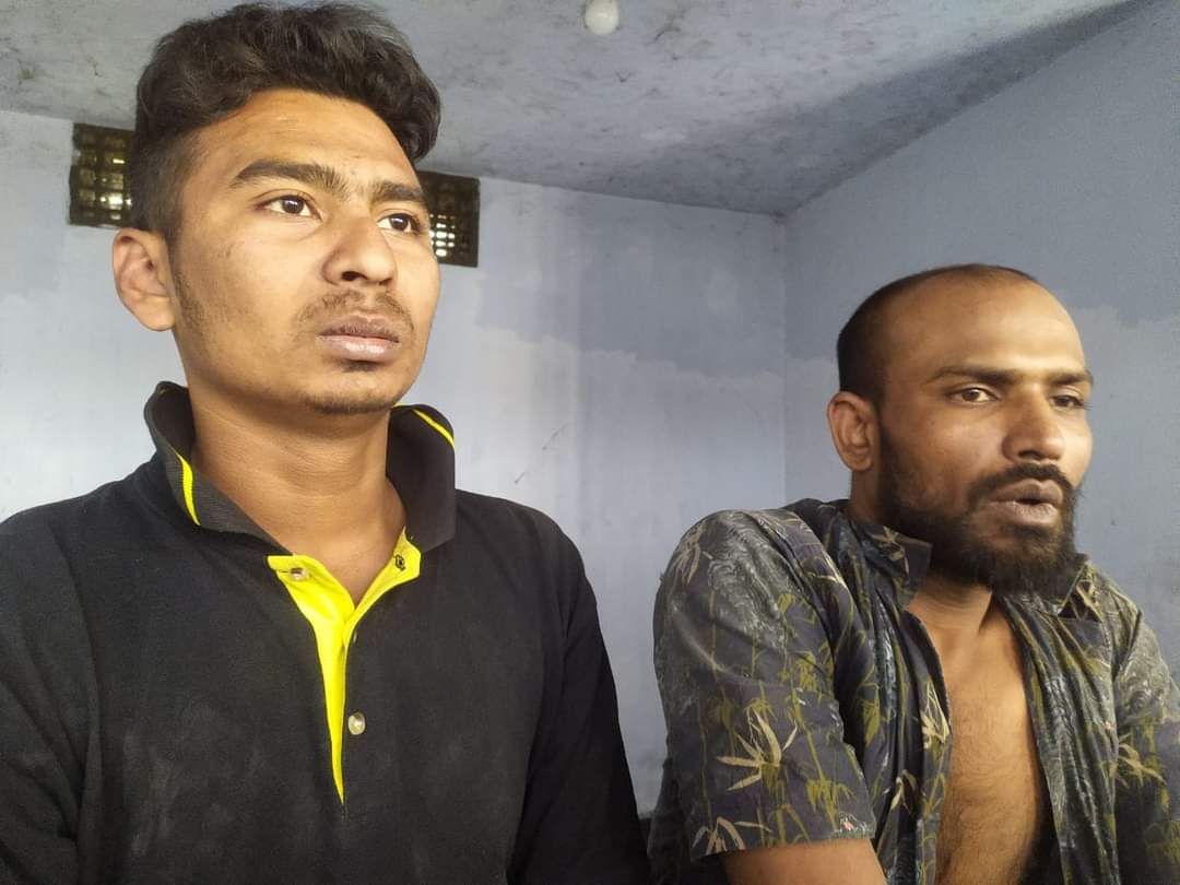 খোকসায় বিদেশি অস্ত্র ও গুলিসহ আটক-০২