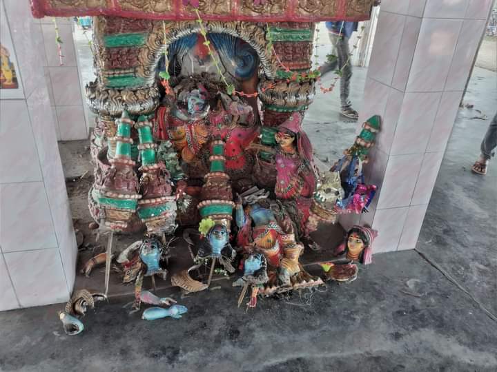 ঠাকুরগাঁওয়ের বালিয়াডাঙ্গীতে ৫ মন্দিরে প্রতিমা ভাঙচুর