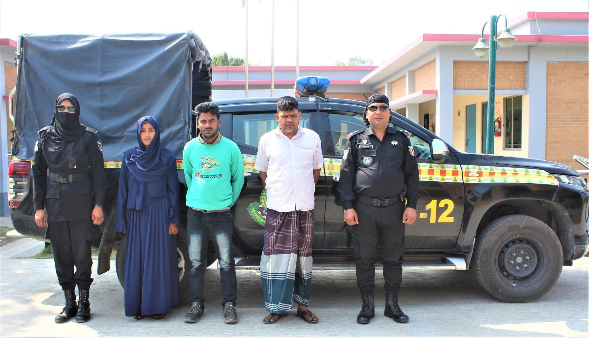 সিরাজগঞ্জে ৩৮ লক্ষ টাকার হেরোইন উদ্ধার, আটক ৩