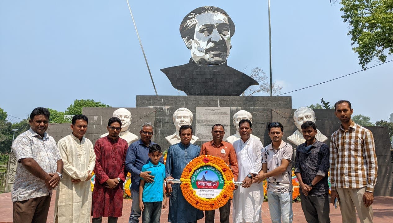 কাজিপুর প্রেসক্লাবের নবগঠিত কমিটির শ্রদ্ধা নিবেদন