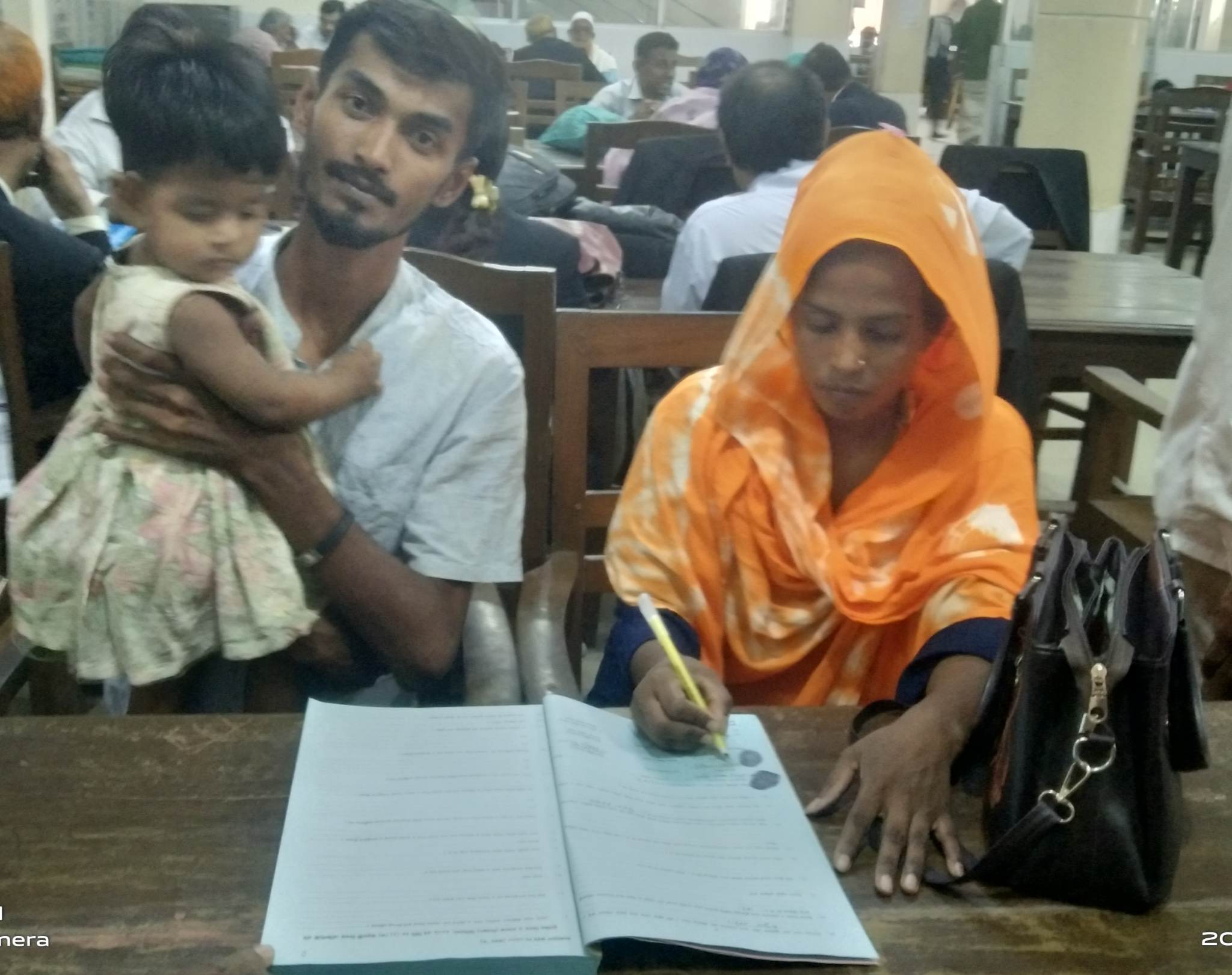 খুলনায় দীর্ঘ আইনী লড়াইয়ের পর ধর্ষিতাকে বিয়ে করতে বাধ্য হল ধর্ষক ভুমিষ্ঠ শিশু পেল  পিতৃপরিচয়