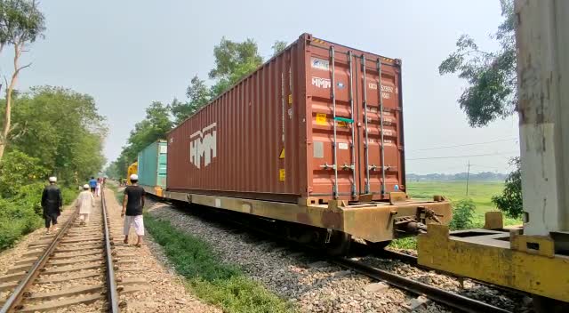 ব্রাহ্মণবাড়িয়ায় ঢাকামূখী মালবাহী ট্রেনের ৭ বগি লাইনচ্যুত, ট্রেন চলাচল বন্ধ