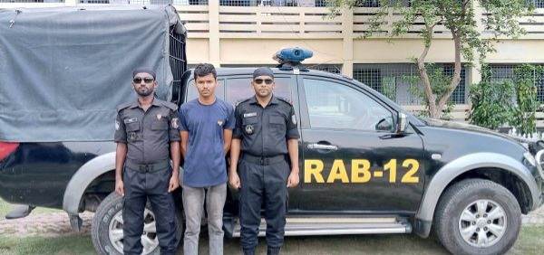 কুমারখালীর কলেজ ছাত্র হত্যা মামলার মূল আসামি আটক