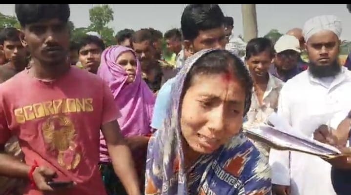 নওগাঁয় ইটভাটায় পড়ে ছিল ইজিবাইকচালকের গলাকাটা মরদেহ