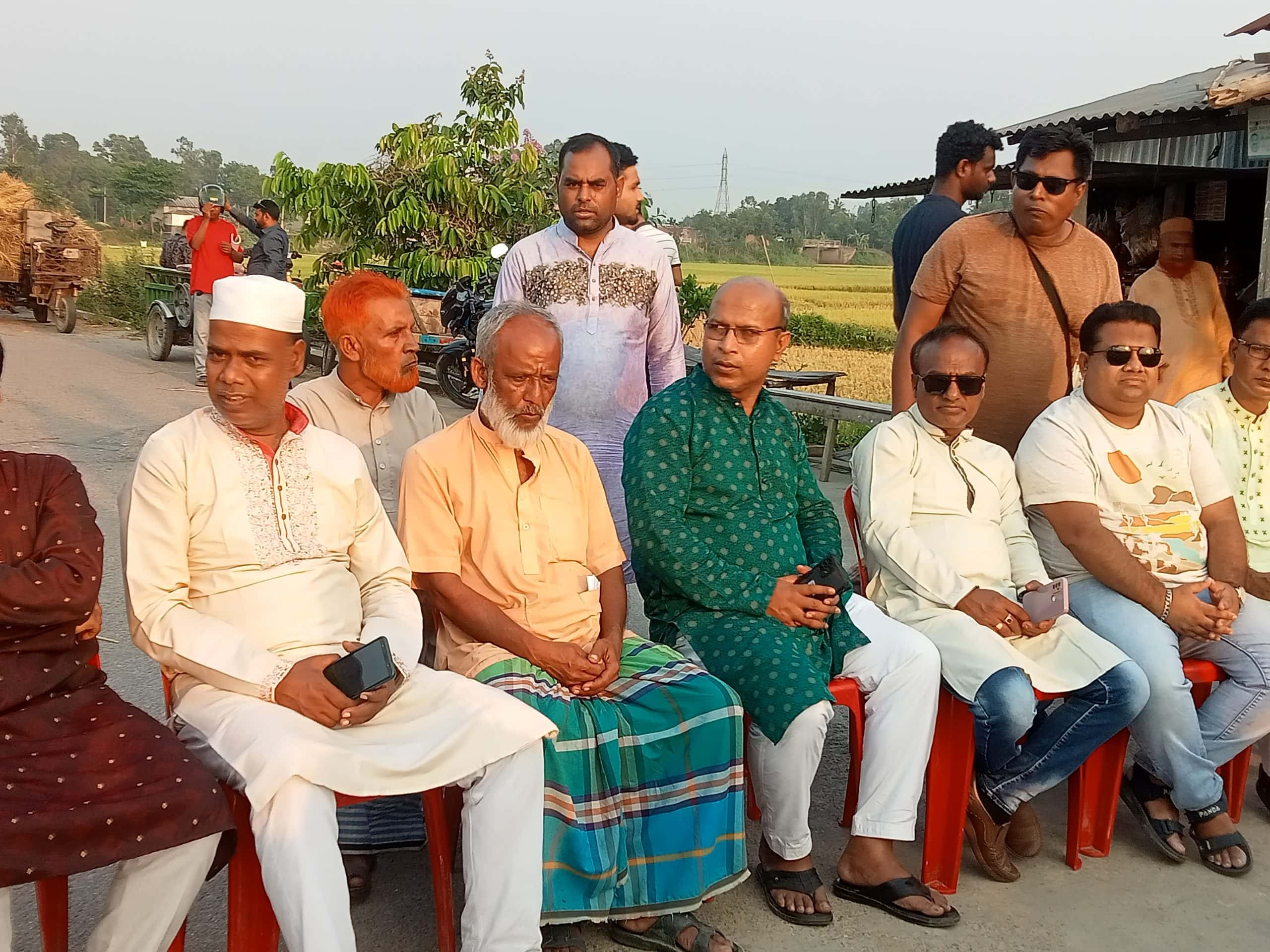 গাজীপুর ১ আসনের নৌকার মনোনয়ন প্রত্যাশী নুরে আলম সিদ্দিকীর পথসভা