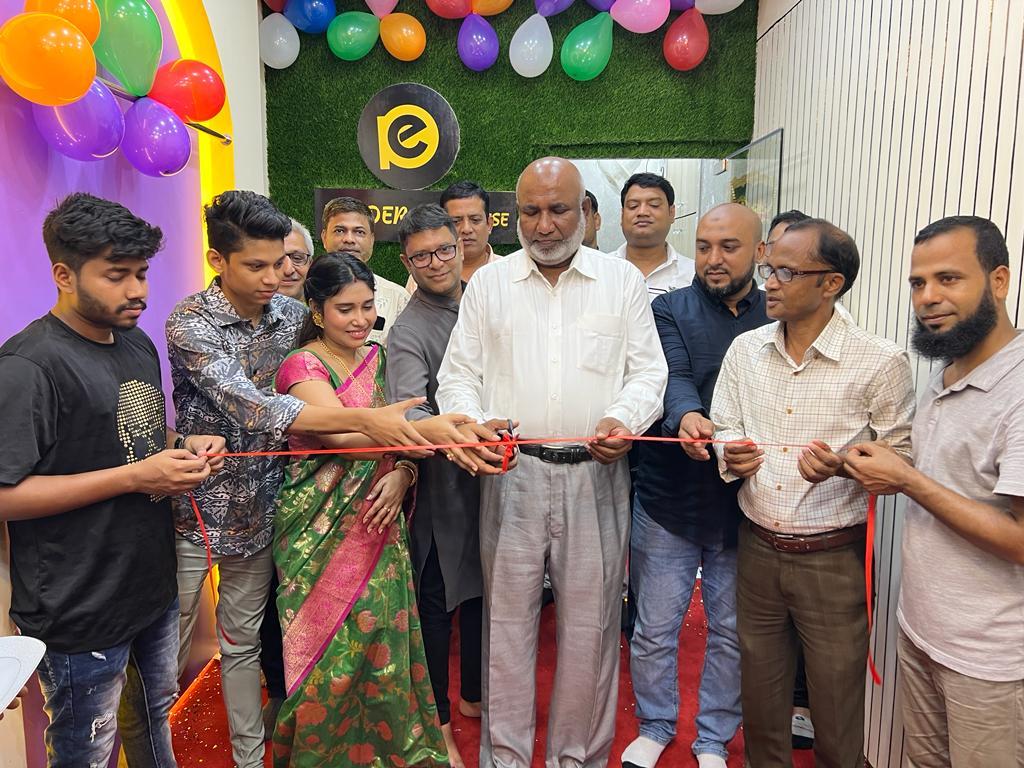পোদ্দার এন্টারপ্রাইজ এর এক্সক্লুসিভ শোরুম উদ্বোধন