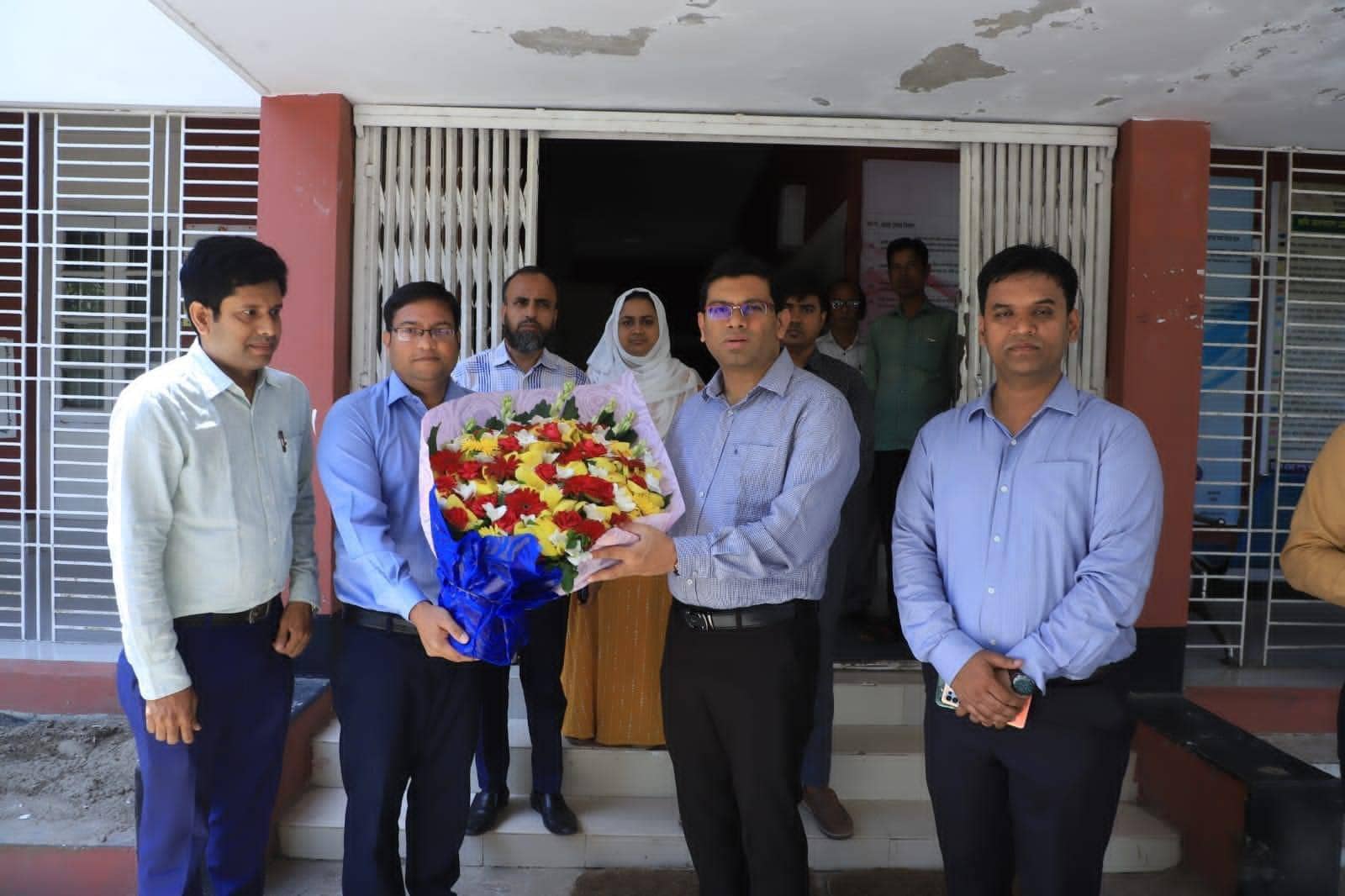 “জেলা প্রশাসক ও জেলা ম্যাজিস্ট্রেট এর রায়পুরা সফর: উপজেলা ভূমি অফিস ও রায়পুরা থানা পরিদর্শন”
