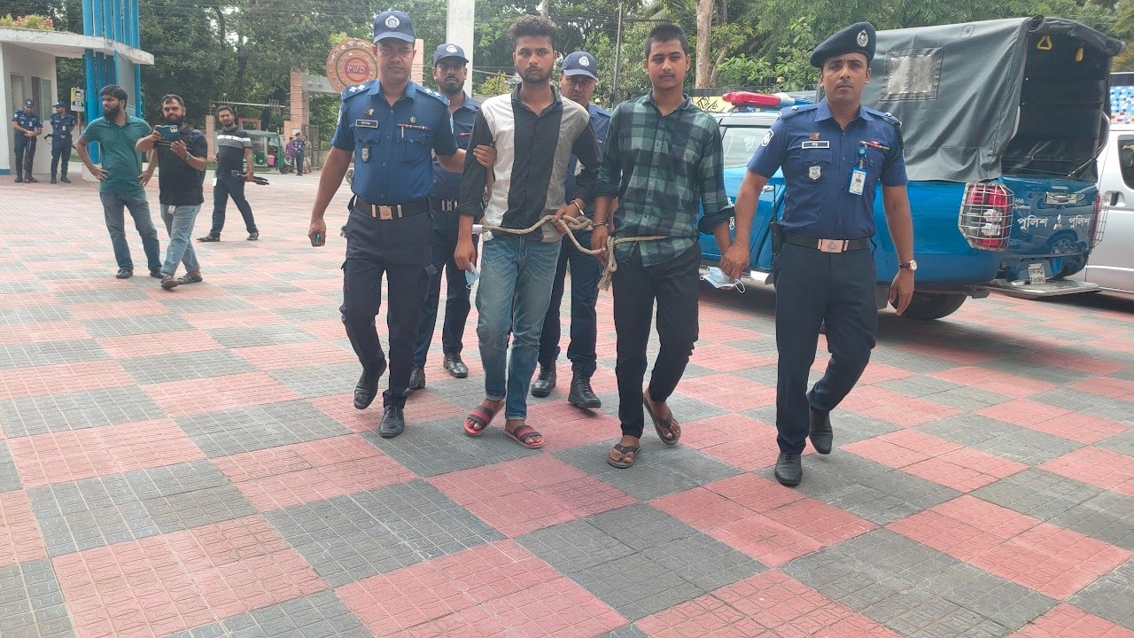 হোসেনপুরে চাঞ্চল্যকর ভাই-বোন হত্যা মামলার মূল আসামি গ্রেপ্তারহোসেনপুরে চাঞ্চল্যকর ভাই-বোন হত্যা মামলার মূল আসামি গ্রেপ্তার