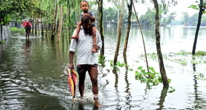 তিস্তা পানি বিপদসীমার ১৭ সে.মি, ২০ হাজার অধিক পানিবন্ধি মানুষ