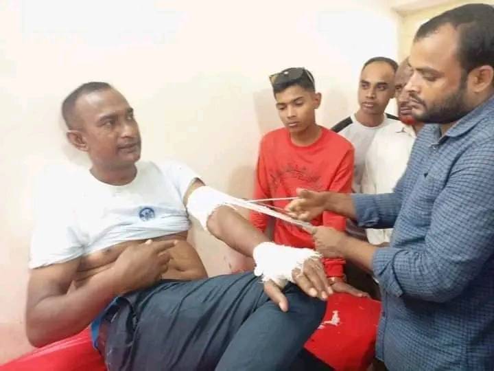 বুড়িমারী স্থলবন্দরে শ্রমিক ও সর্দার গ্রুপের মাঝে সংঘর্ষ!সাংবাদিকসহ আহত-১২