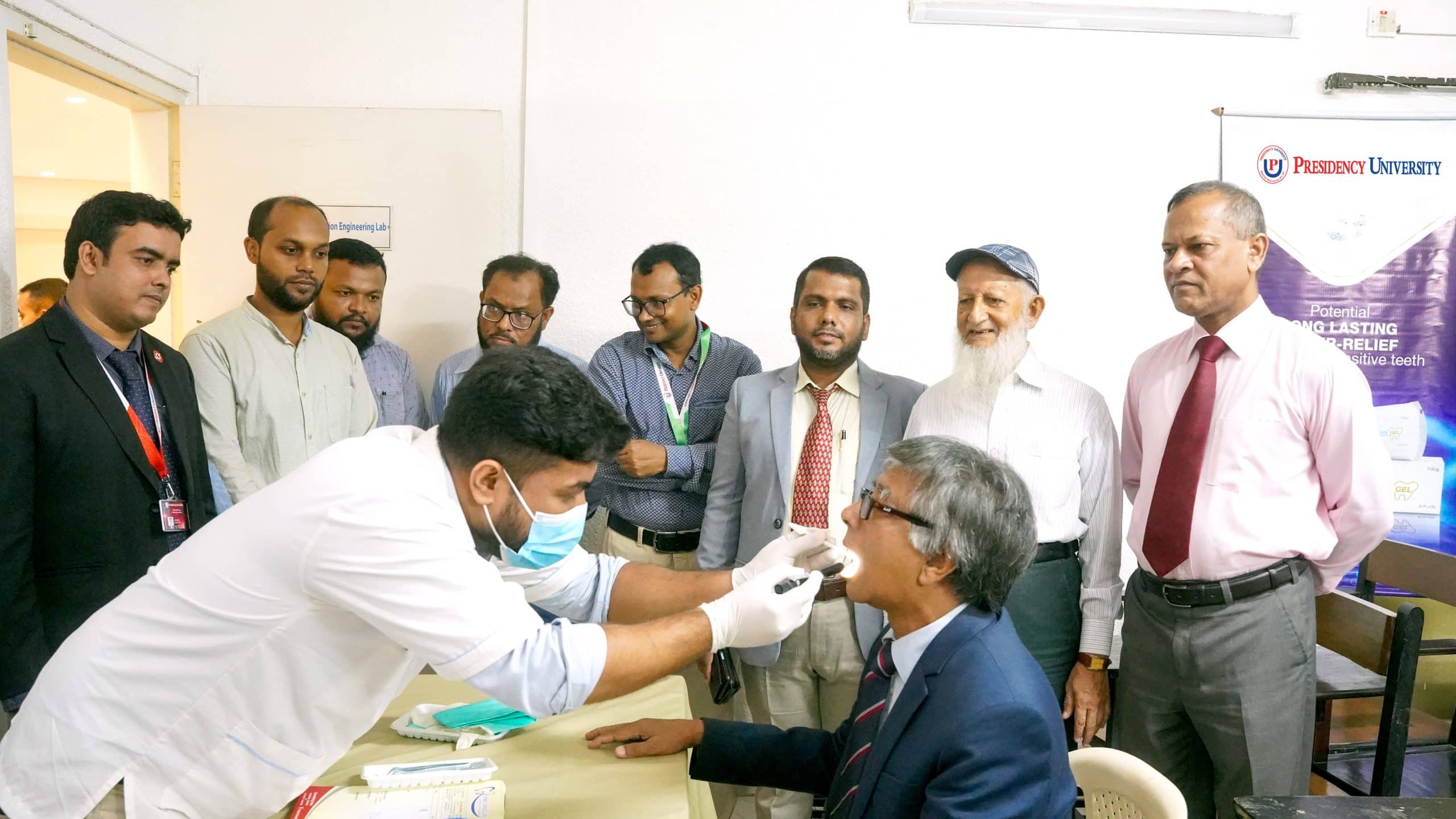 প্রেসিডেন্সি ইউনিভার্সিটিতে দিনব্যাপী ডেন্টাল চেক-আপ কর্মসূচী অনুষ্ঠিত।