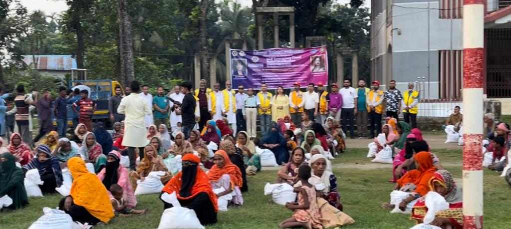 অক্টোবর সার্ভিস মাস উপলক্ষে লায়ন্স ক্লাবস ইন্টারন্যাশল ৩১৫ এ-৩  এর উদ্যোগে ব্যাপক ত্রান সামগ্রী  বিতরন