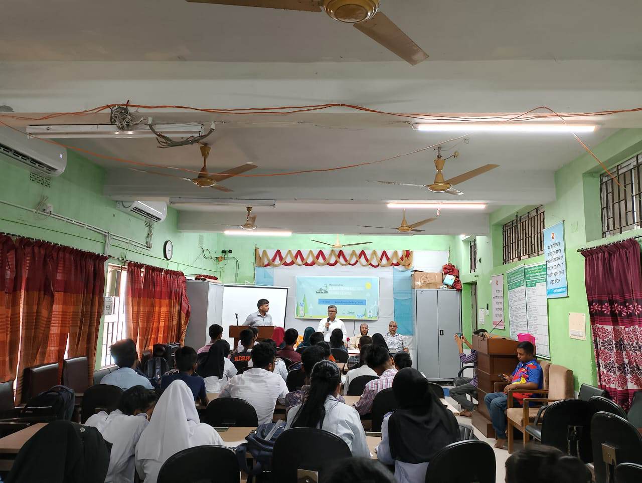 গাইবান্ধায় “বিশুদ্ধ বায়ু এবং নবায়নযোগ্য জ্বালানিতে বাংলাদেশ -২০২৩” শীর্ষক কর্মশালা।