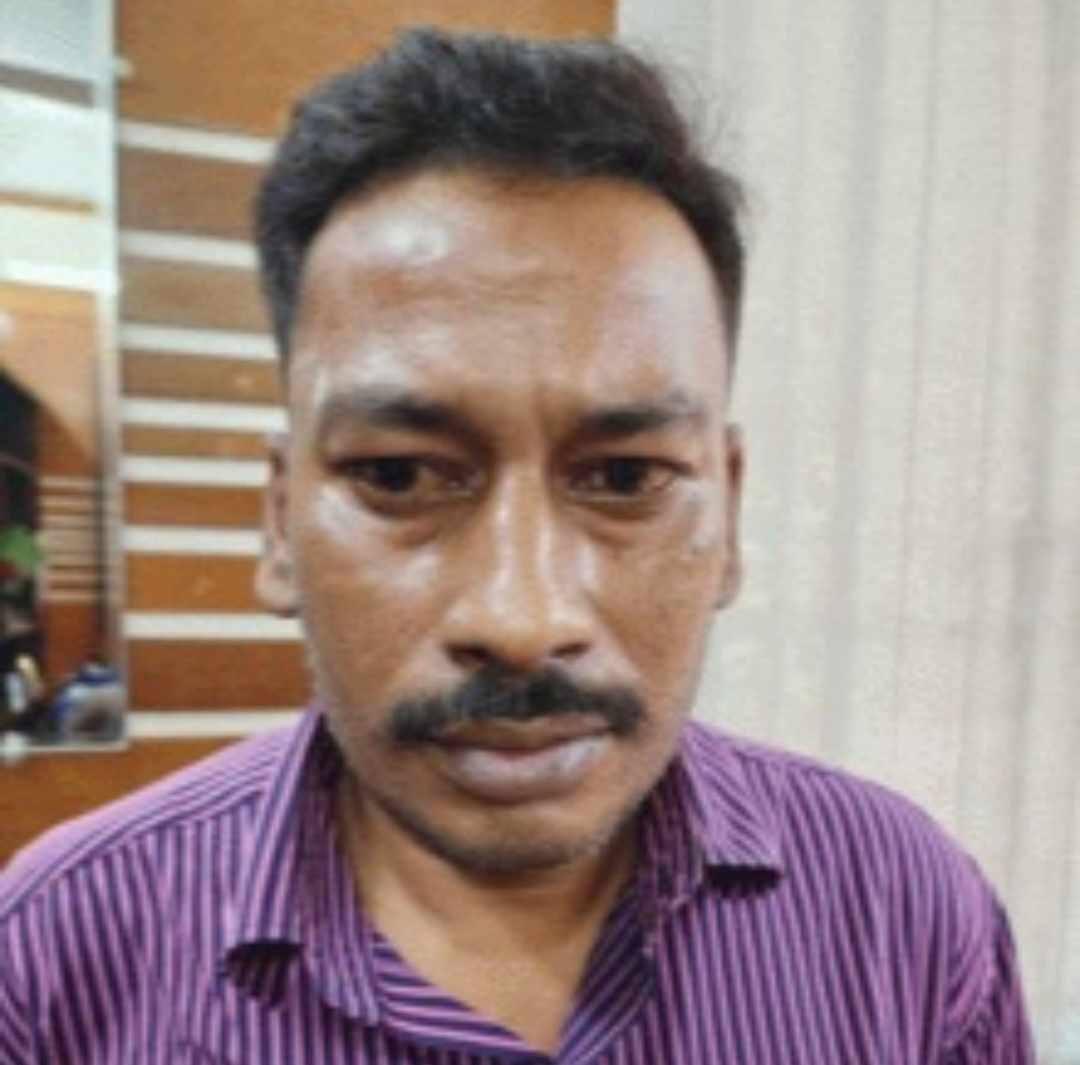 ইয়াবা সহ আটক হলেন ১০ মামলার আসামি