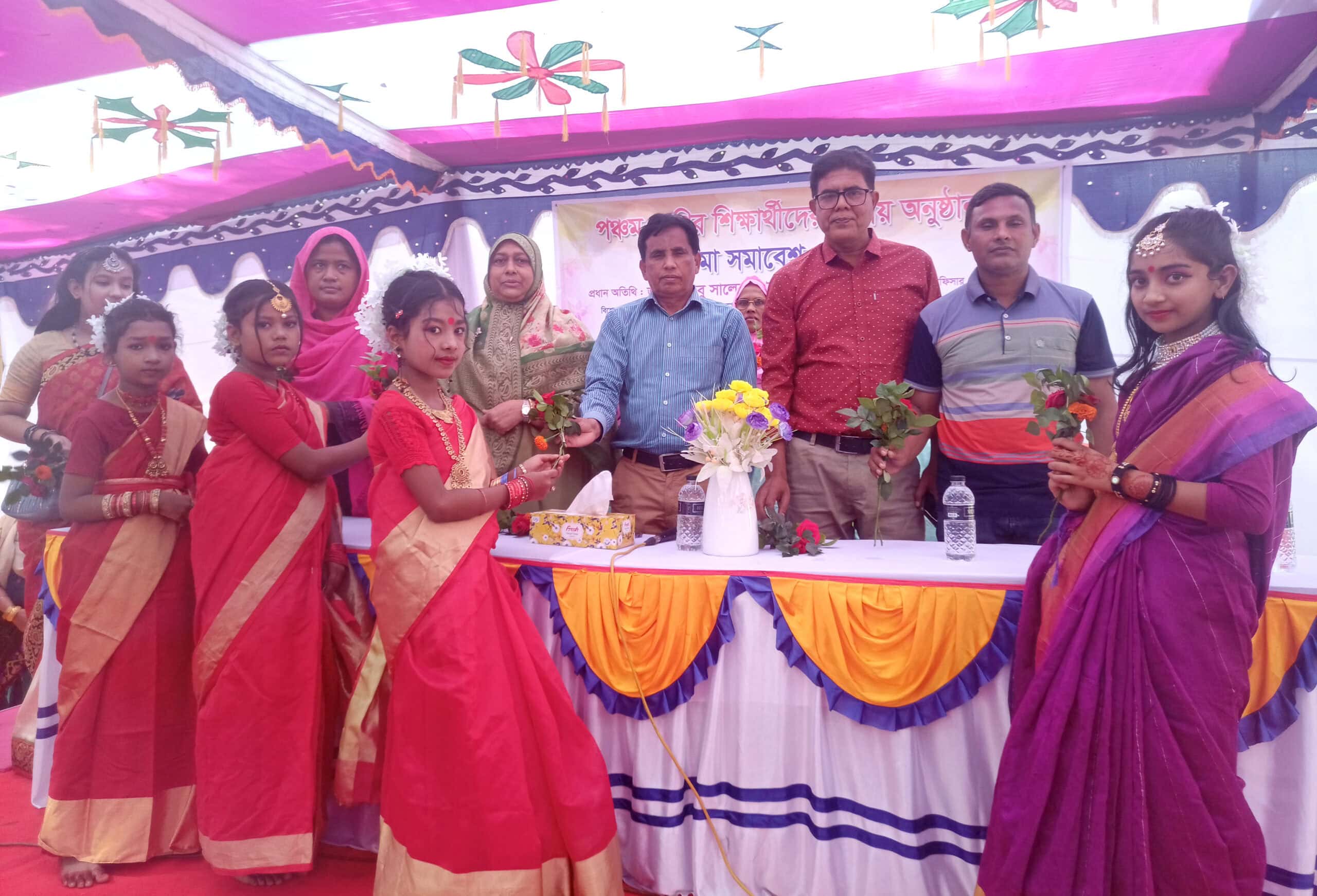 বায়া মডেল সরকারি প্রাথমিক বিদ্যালয়ের পঞ্চম শ্রেণীর বিদায় সংবর্ধনা ও মা সমাবেশ অনুষ্ঠিত