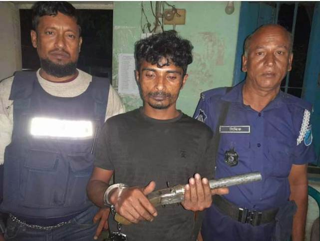রায়পুরায় দেশীয় শুটারগান  অস্ত্রসহ গ্রেফতার ১
