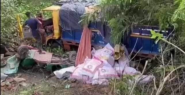 রাজশাহীতে ট্রাকের সাথে সিএনজির মুখোমুখি সংঘর্ষে একই পরিবারের চারজনসহ মোট পাঁচজন নিহত