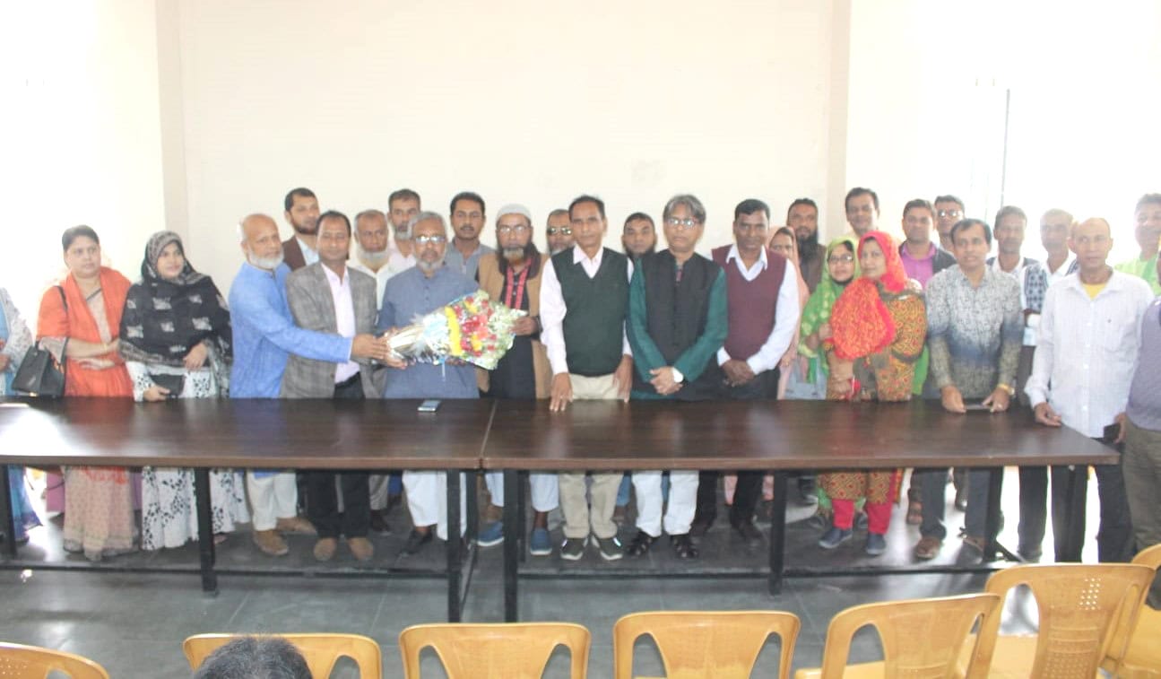 শিক্ষকদের যথাযথ সম্মান দেয়া আমাদের কর্তব্য: আসাদ