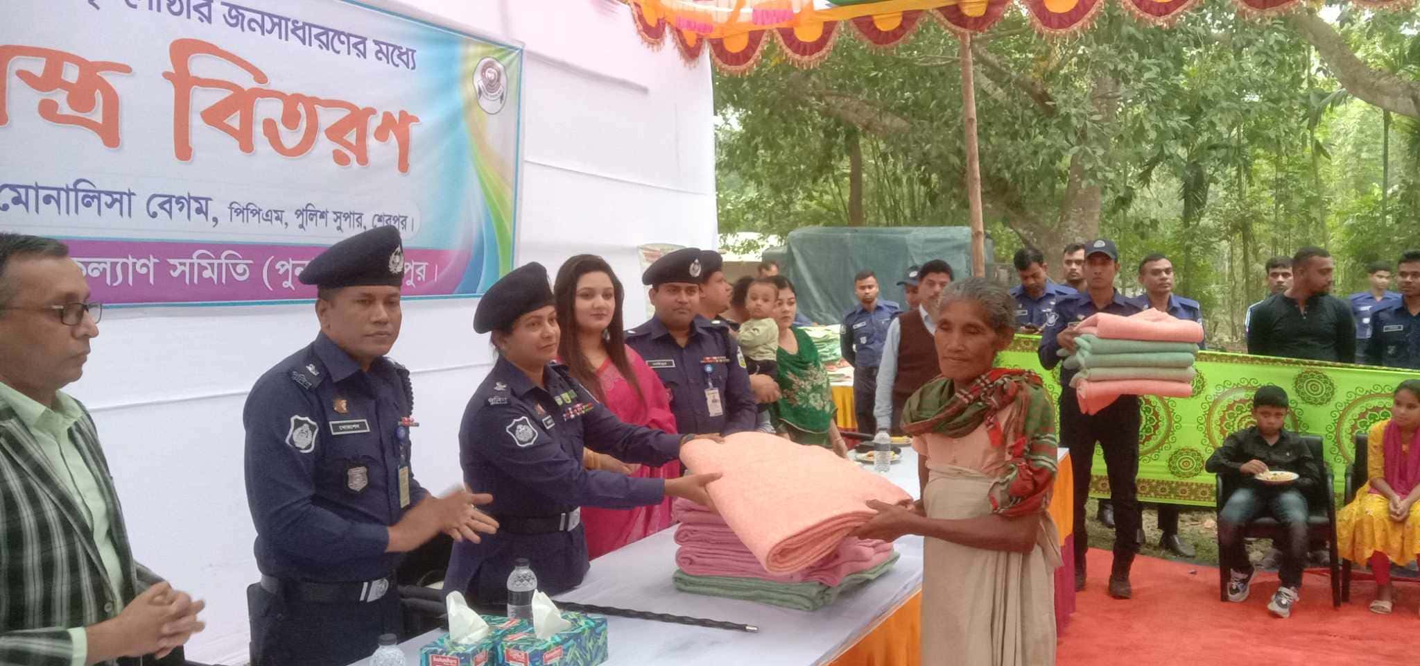 ঝিনাইগাতীতে ক্ষুদ্র নৃ-গোষ্ঠীদের মাঝে পুনাকের শীতবস্ত্র বিতরণ