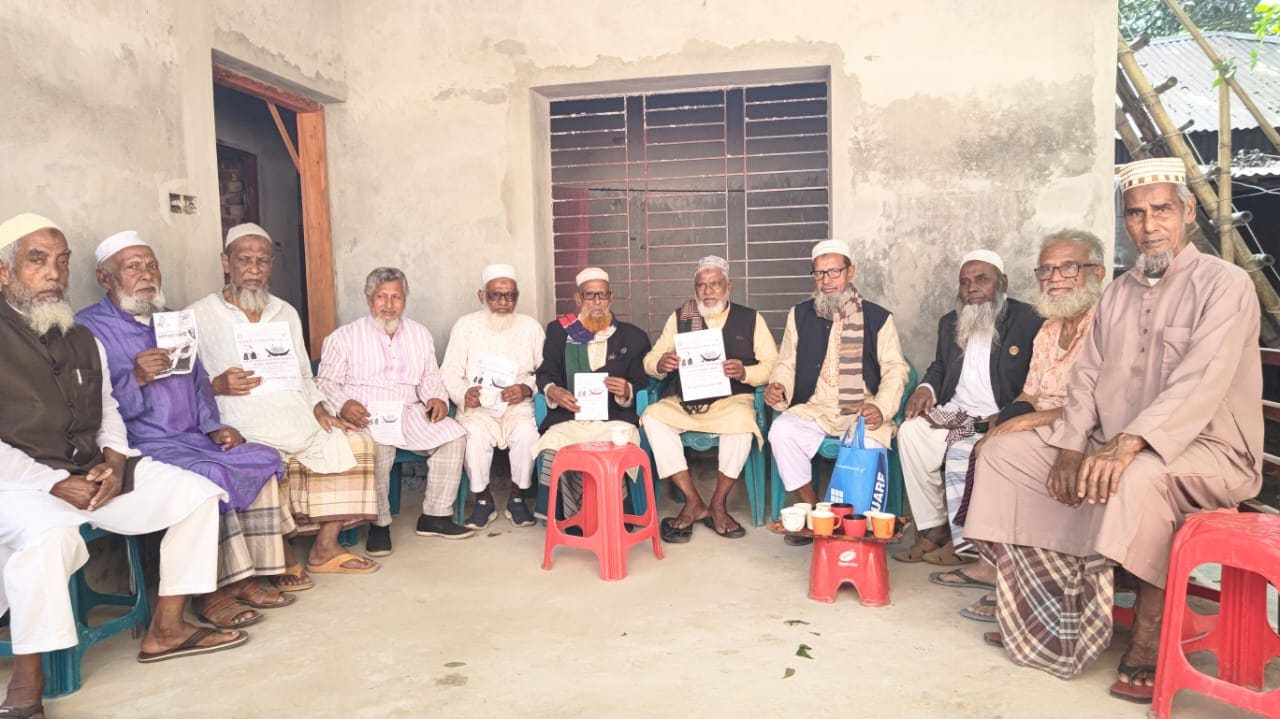 কাজিপুরে নৌকায় ভোট প্রার্থনায় বীর মুক্তিযোদ্ধাগণ