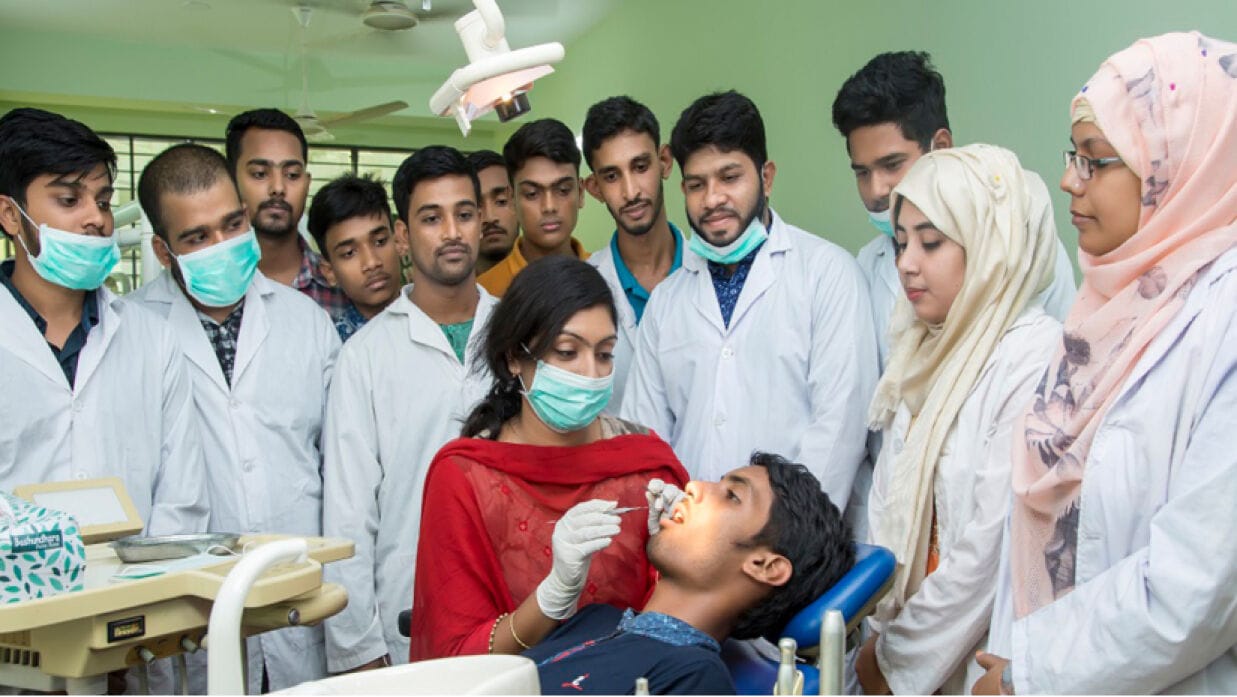 ডেন্টাল ভর্তিতে যত আবেদন পড়ল