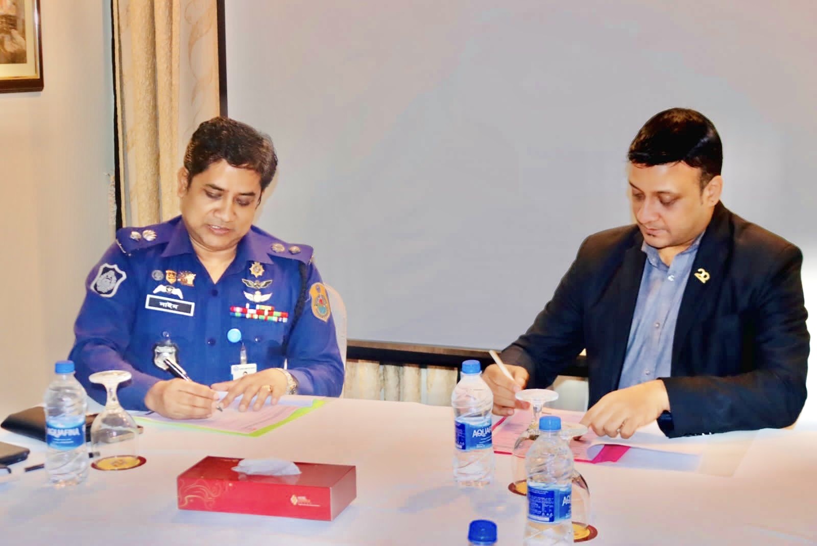 পর্যটন সেবার মান উন্নয়নে টুরিস্ট পুলিশ এবং হোটেল Sarina’র মধ্যে পারস্পরিক স্বার্থসংশ্লিষ্ট MoU স্বাক্ষর