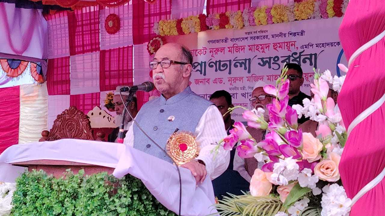 আওয়ামীলীগ অসাম্প্রদায়িকতার রাজনীতি করে শিল্পমন্ত্রী এডভোকেট নূরুল মজিদ মাহমুদ হুমায়ূন