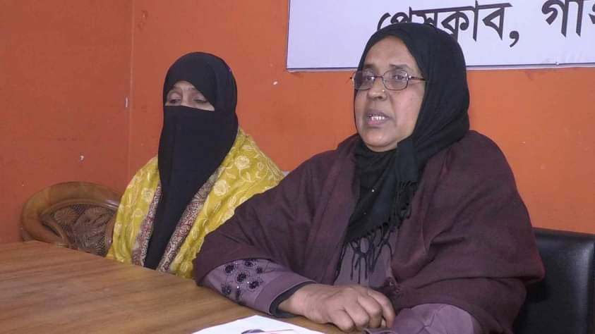 স্ত্রীর সর্বস্ব হাতিয়ে নিয়ে ২৭ বছর পর তালাক!