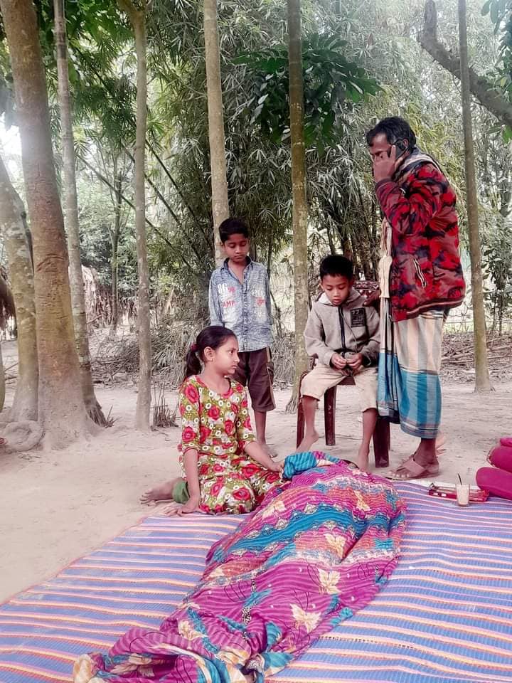 ফারিয়ার আর কেউ রইলো না।