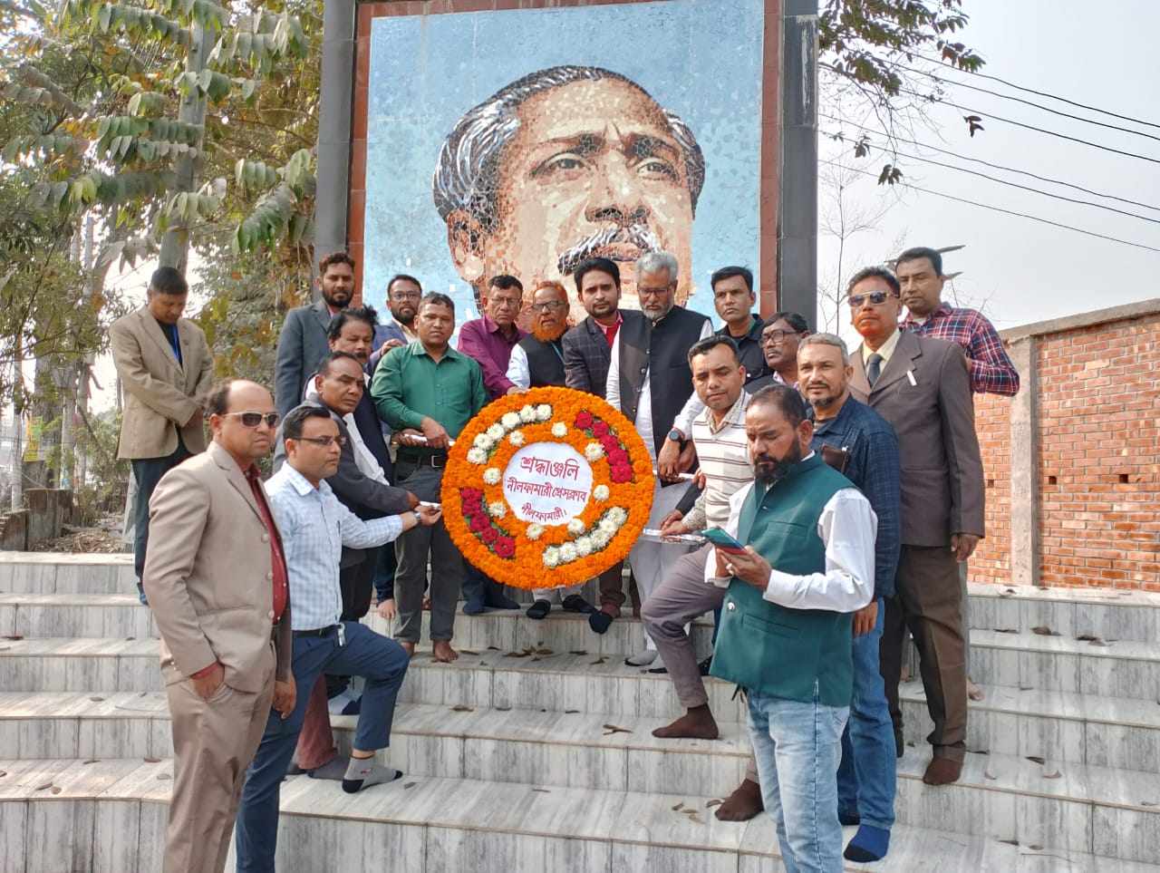জাতির পিতার প্রতি শ্রদ্ধা নিবেদন  নীলফামারী প্রেসক্লাব এর নবনির্বাচিত  কমিটির