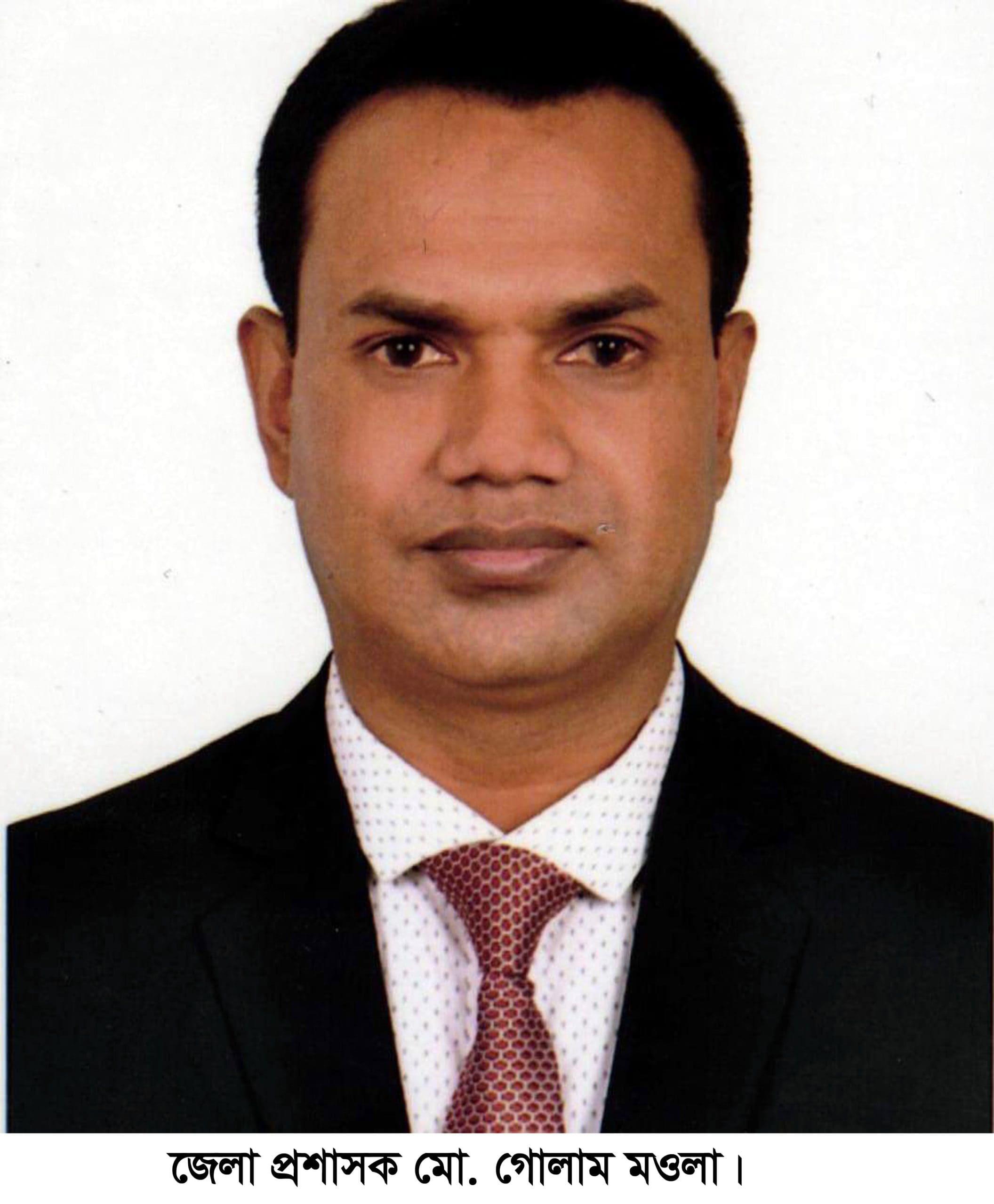 নওগাঁয় মেধা ছাড়া মিলছে না সরকারি চাকরি