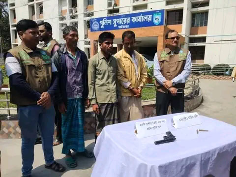 গাইবান্ধায় শুটারগান-গুলিসহ গ্রেফতার -৩