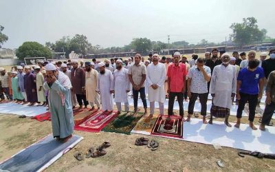 কুষ্টিয়ার মিরপুরে বৃষ্টির জন্য নামাজ আদায় 
