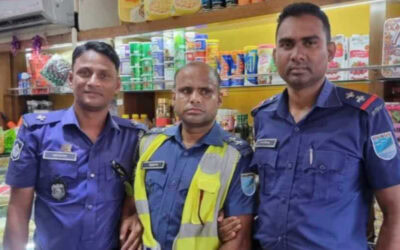 নরসিংদীতে আসল পুলিশের হাতে ভূয়া পুলিশ আটক