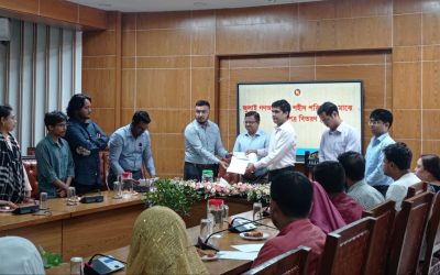 ফরিদপুর জেলা প্রশাসনের উদ্যোগে জুলাই গণঅভ্যুত্থানে শহীদের পরিবারের মধ্যে সঞ্চয়পত্র বিতরণ