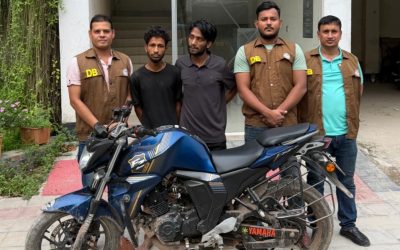 নরসিংদীতে ডিবির অভিযানে চোরাই মোটরসাইকেল উদ্ধার, আটক ২