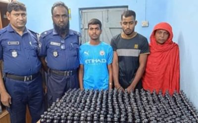 কুষ্টিয়ার মিরপুরে ফেনসিডিলসহ ৩ জন আটক