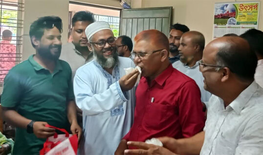 মজিদা আদর্শ ডিগ্রি কলেজের অধ্যক্ষ মো. আবেদ আলীর ৫৮তম জন্মবার্ষিকী উদযাপন