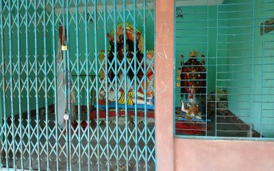 কুষ্টিয়ায় মহাশ্মশানের শবদেহ স্নান ঘরের তালা ভেঙে চুরি