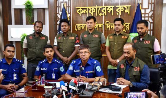 আন্তঃজেলা ডাকাত দলের ৪ সদস্য গ্রেফতার, ডাকাতির সরঞ্জাম ও পিকআপ উদ্ধার