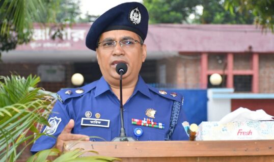 নওগাঁ পুলিশ লাইনস মাঠে নওগাঁ জেলা পুলিশের মাস্টার প্যারেড অনুষ্ঠিত
